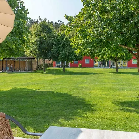Bungis Ferien Direkt Am Grimnitzsee, Karree 11