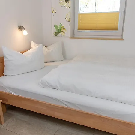 Bungis Ferien Direkt Am Grimnitzsee, Karree 11 Ferienhaus